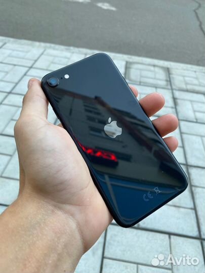 iPhone se 2020