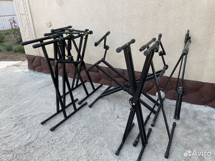 Стойки для Синтизаторов Микрафонов Калонок