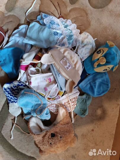 Шапочки, чепчики, кепка