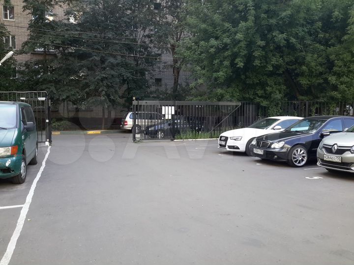 Машиноместо, 17 м²