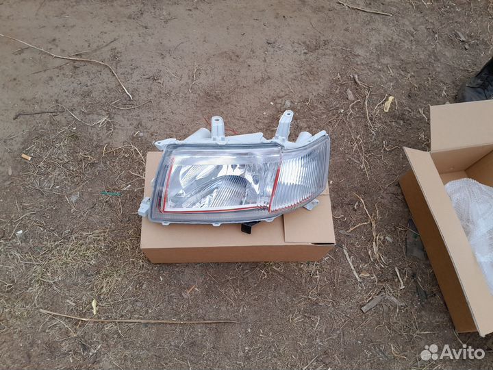 Фара toyota probox