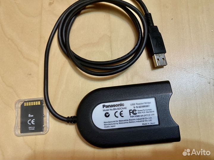 Карта памяти Panasonic 8MB + card-reader japan
