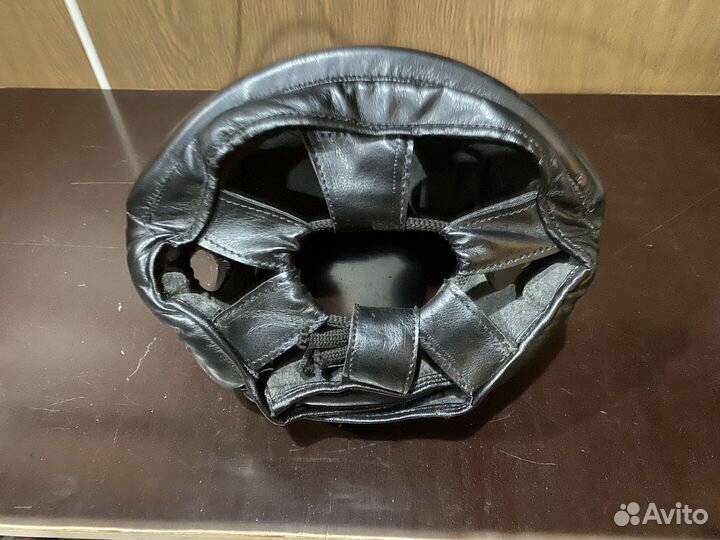 Шлем для единоборств