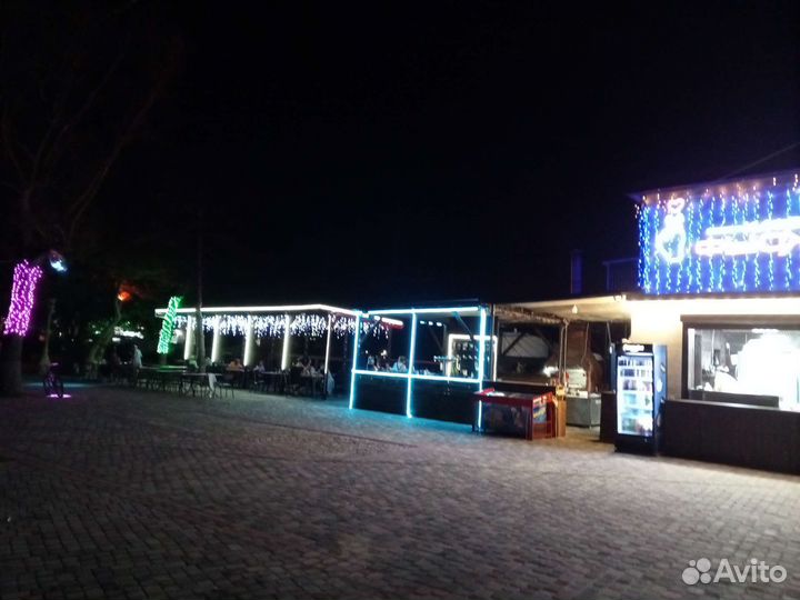 Требуются официанты на сезон