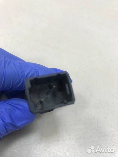 Датчик стоп-сигнала, задних фонарей Renault Logan
