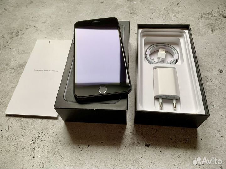 iPhone 8 Plus, 64 ГБ