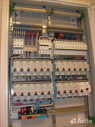 Электрик. Срочный выезд