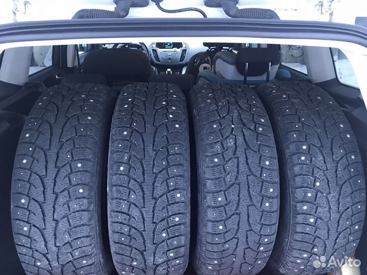 Hankook Winter I'Cept Evo 215/60 R17