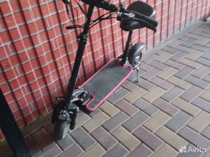 Электросамокаты М4 Kuga