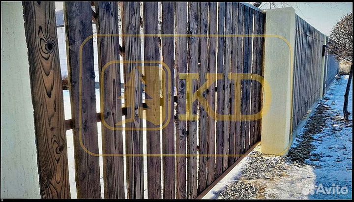 Забор из Каменного Дерева