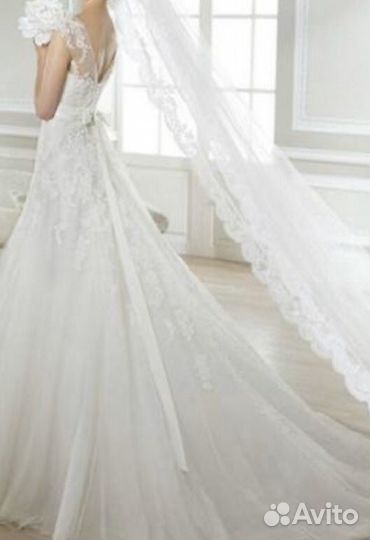 Свадебное платье White One