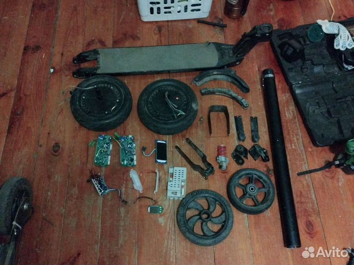 Запчасть на электро самоката куго с 3 и другова