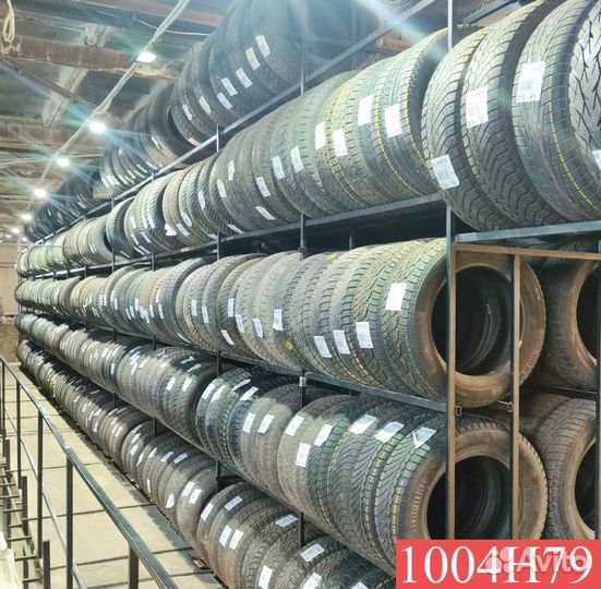 Bridgestone Blizzak DM-V1 215/70 R17 100M