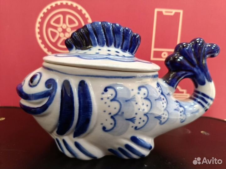 Фарфоровая икорница 