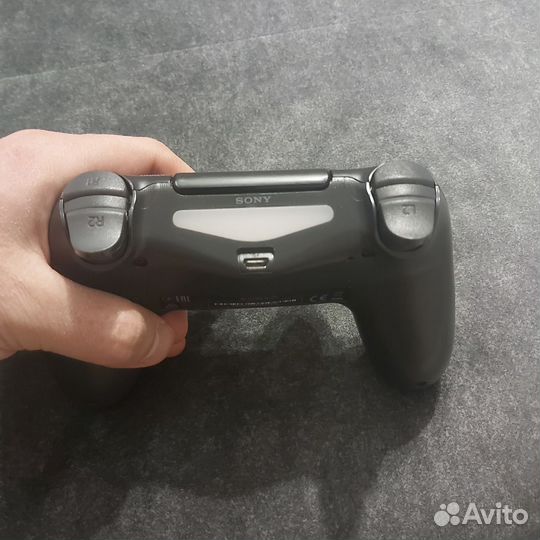 Джойстик ps4