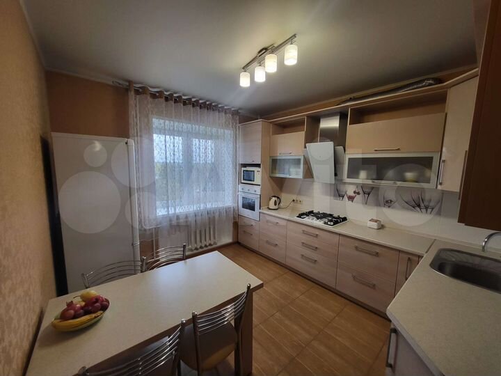 3-к. квартира, 93,3 м², 6/9 эт.