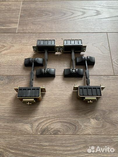 Ограничитель двери Mercedes S-Class W220