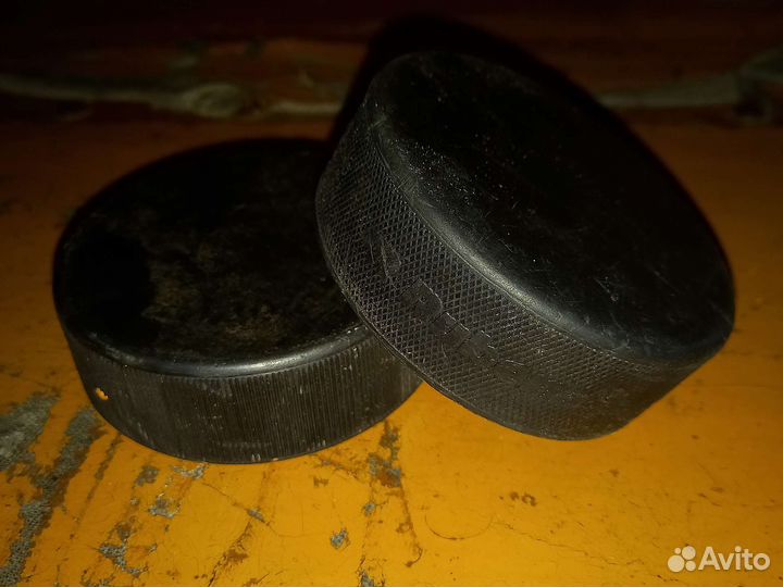 Продам две шайбы