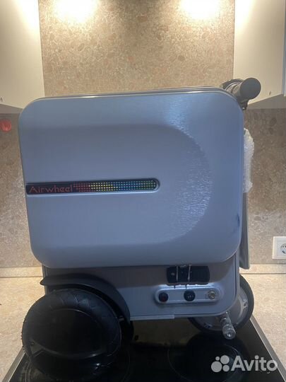 Умный чемодан Airwheel SE3