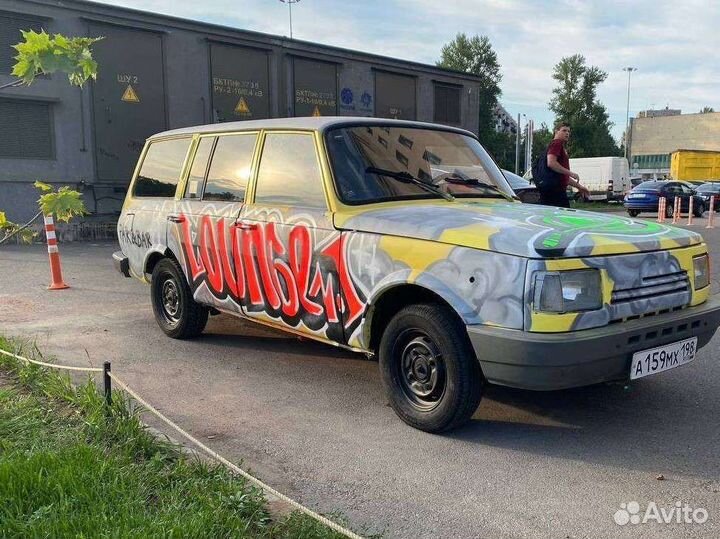 Художник граффити оформление роспись стен зданий