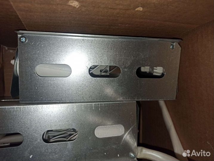 Светильник потолочный встраиваемый