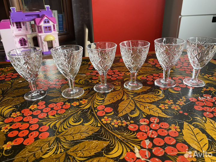 Хрустальные рюмки, стаканы