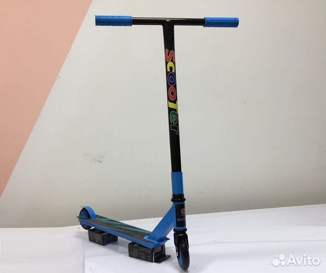 Трюковой самокат