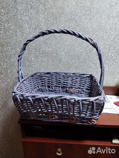 Корзина плетеная большая