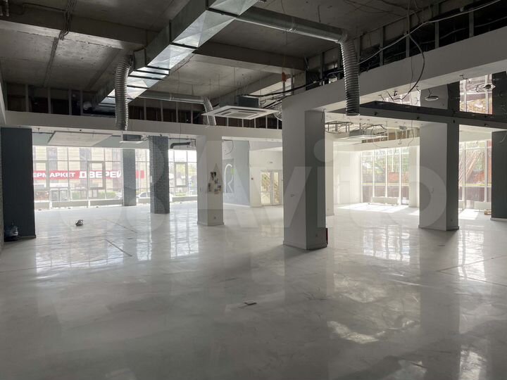 Помещение 410 м² на Стачках