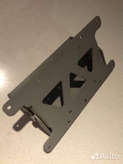 Кронштейн для телевизора на стену