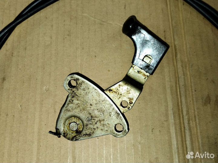 Трос капота Москвич 2141