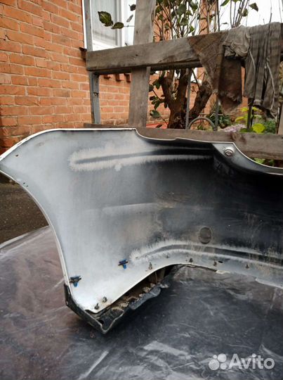 Бампер задний Toyota Prius