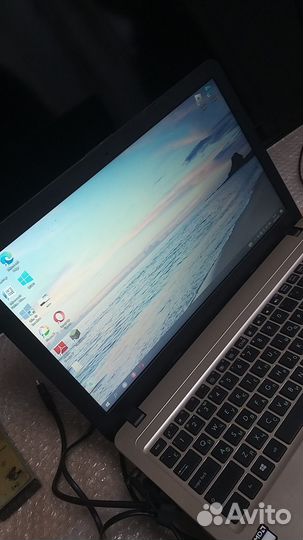 Ноутбук asus