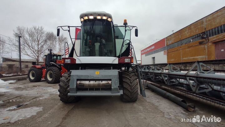 Комбайн Ростсельмаш Vector 410, 2010