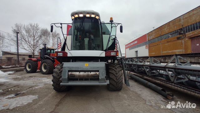 Комбайн Ростсельмаш Vector 410, 2010