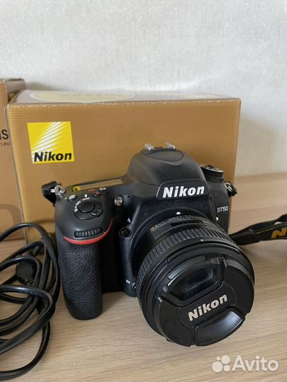 Зеркальный фотоаппарат Nikon d750