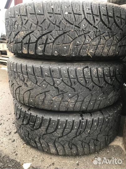 Bridgestone Blizzak Ice 215/65 R16