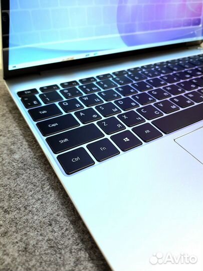 Huawei MateBook 13 WRT-W19 (2020)