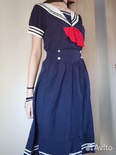 Платье школьное с воротником