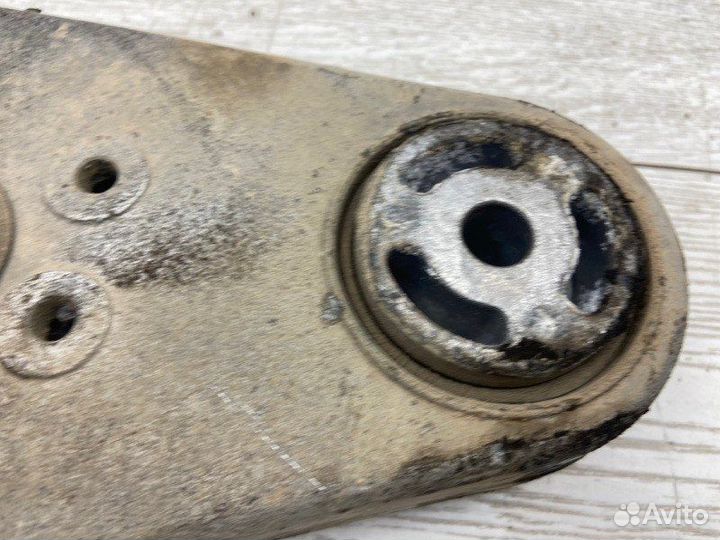 Кронштейн заднего редуктора задний Mercedes