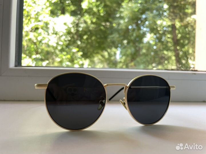 Солнцезащитные очки