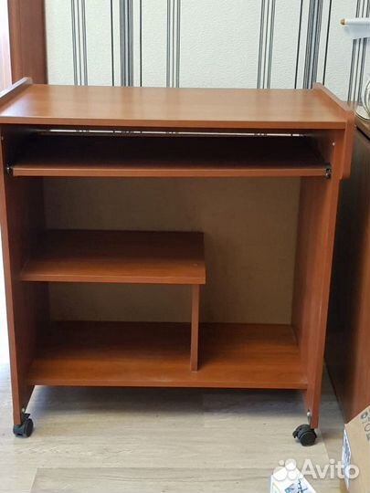 Компьютерный стол и стул (комплект)