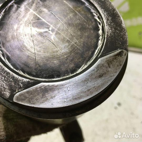 Поршень с шатуном Фольксваген Пассат Б3