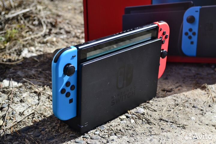 Nintendo switch rev.2 + 64 GB В отличном состоянии