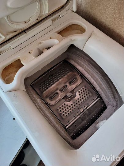 Стиральная машина с вертикальной загрузкой