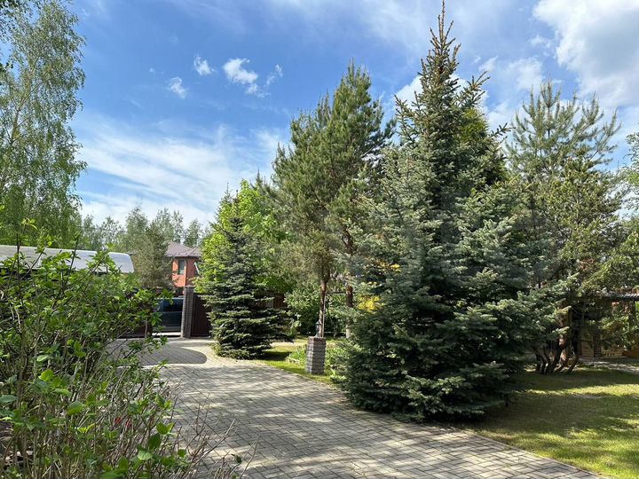 Дом 186 м² на участке 10 сот.