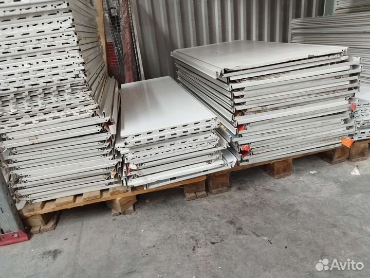 Железные полки