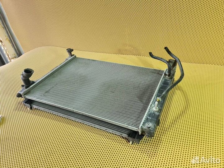 Радиатор двигателя и кондиционера передний