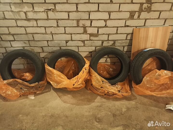 Tracmax X-Privilo TX5 185/60 R15 84H