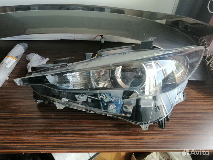 Продам фару левую на Мазда сх5